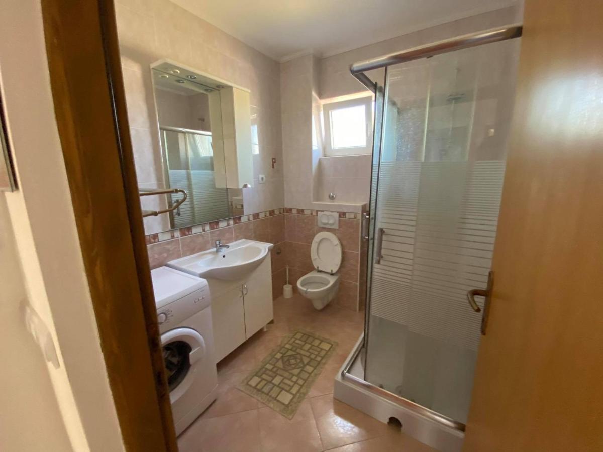 Renic Apartment Nin